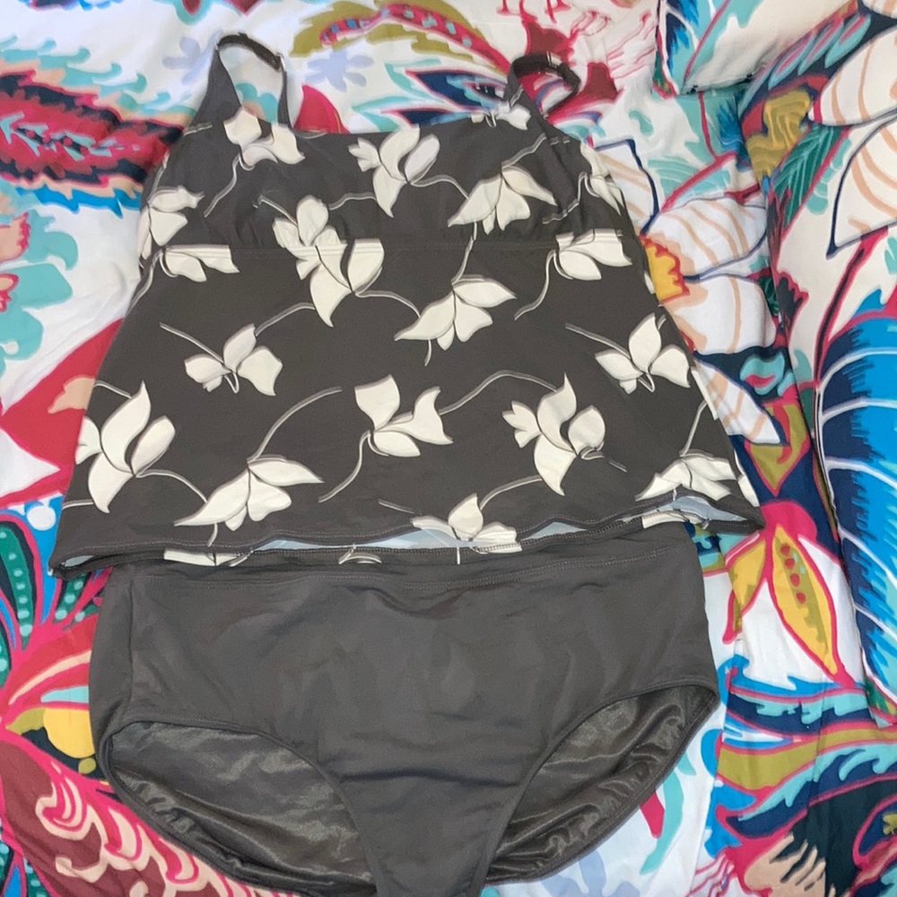 LAND’S END TANKINI - SIZE 14/16